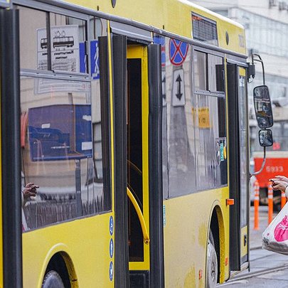 У КМДА заявляють, що проїзд у Києві має коштувати 30 грн: чи піднімуть вартість - 412x412