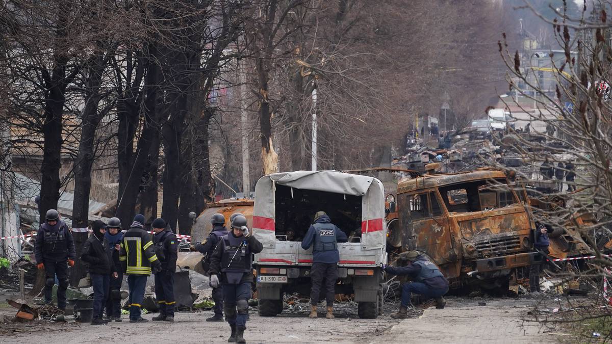 Іноземці приїздять на Київщину у воєнні "екстрим-тури", щоб побачити Бучу та Гостомель