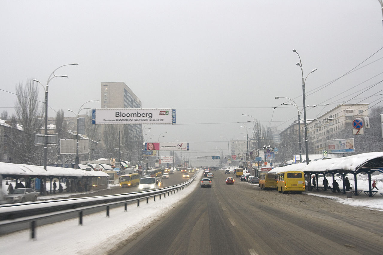 На бульварі Міхновського частково перекриють рух та змінять маршрути тролейбусів