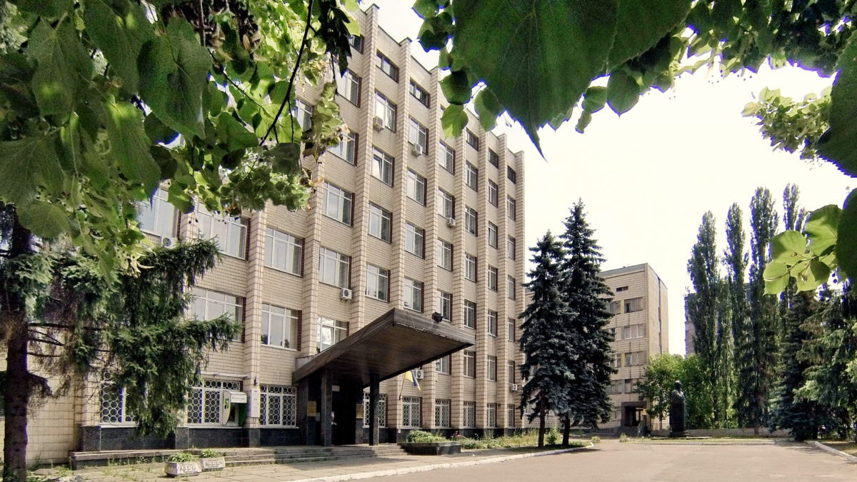 Інститут кардіології продовжує роботу після російського обстрілу: фото