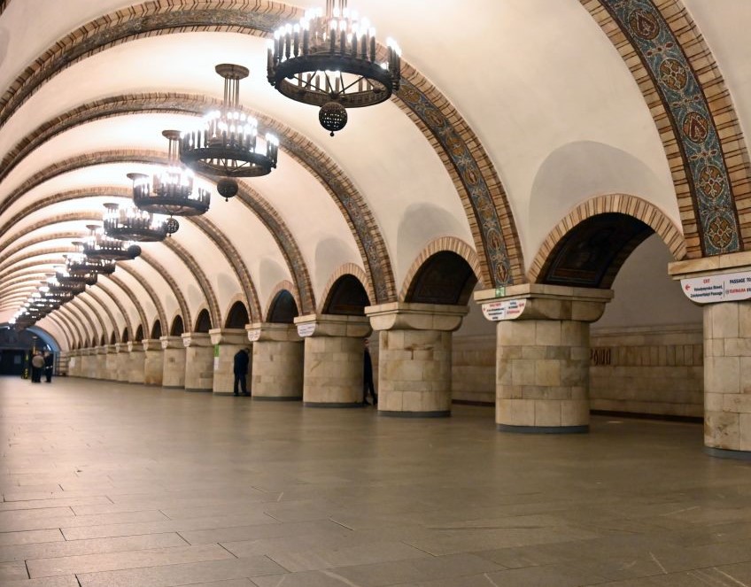 У столичному метро оновили навігацію, пов’язану з перейменуванням станцій