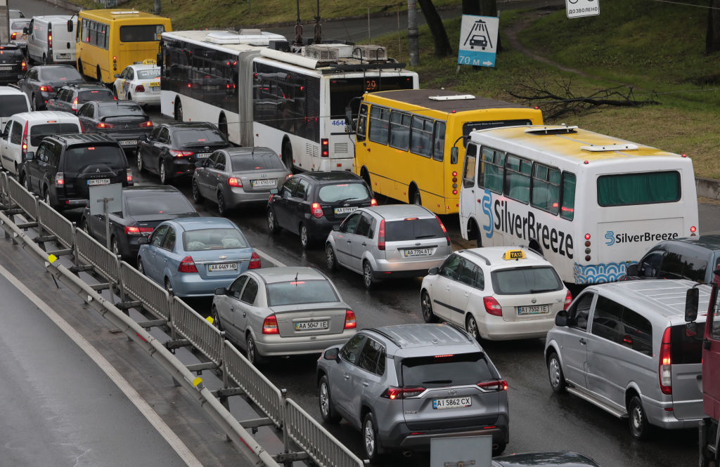До Києва прибув президент ПАР: місто застрягло у заторах