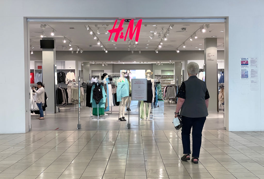 Стали відомі дата та локації відкриття магазинів H&M у Києві