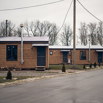 На Київщині побудують модульне містечко для переселенців - 412x412