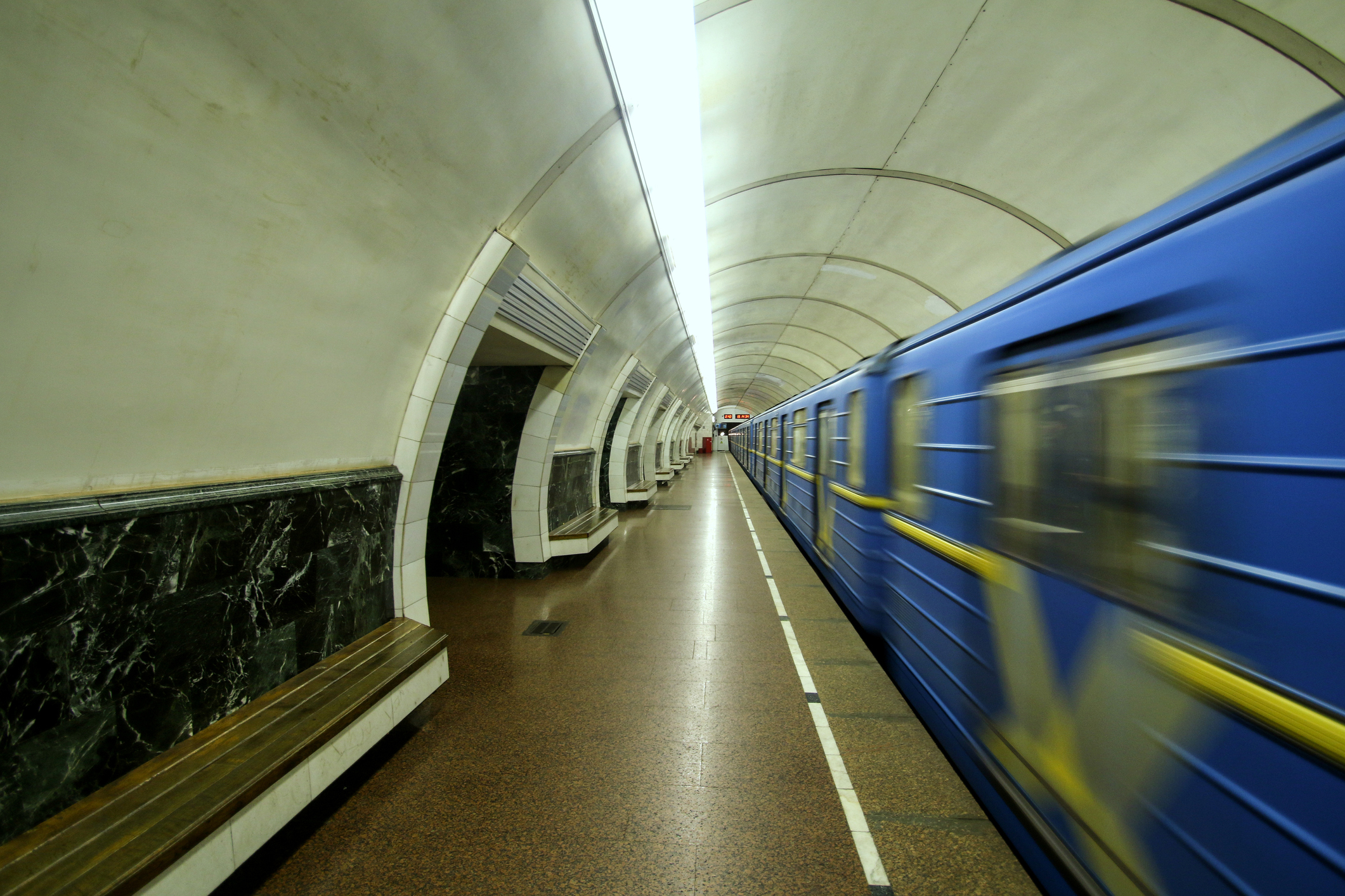 7 найкрасивіших станцій київського метро