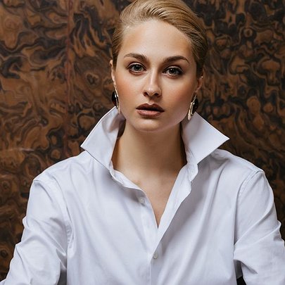 Анастасія Цимбалару — про відверті сцени з Тарасом Цимбалюком, акторську дружбу та "найкращий антидепресант" - 412x412