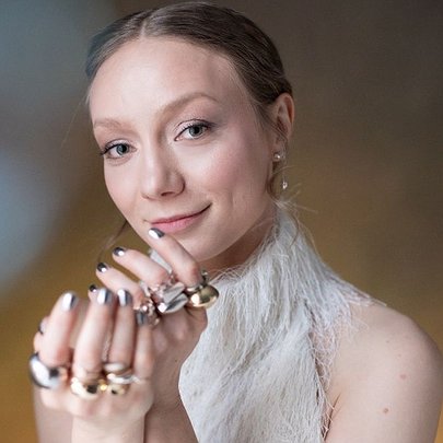 "Я азартна, хочу все або нічого": LELÉKA — про театральне минуле, "школу Джамали" та амбіції на Нацвідборі - 412x412