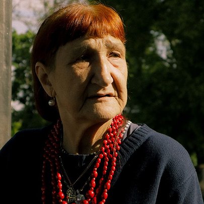 Музикантка за покликанням, техпрацівниця за професією: інтерв'ю з київською вуличною піаністкою - 412x412
