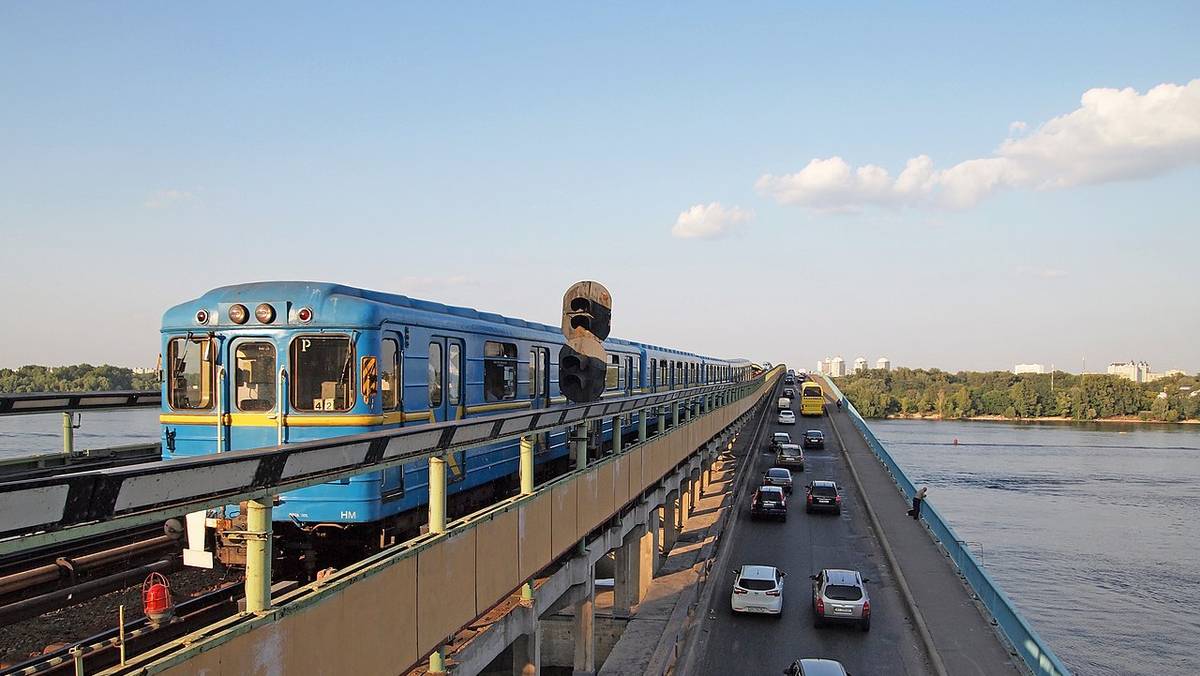 Турецька компанія відремонтує аварійний міст Метро за майже 2 млрд грн