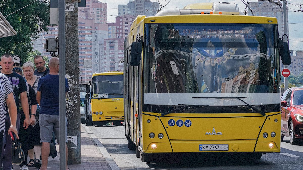 У Києві змінять та скасують кілька маршрутів громадського транспорту