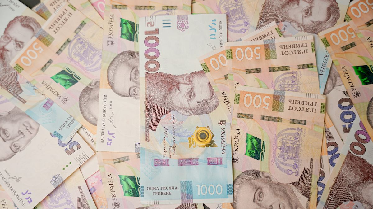 З червня українські банки зменшать ліміти на карткові перекази: деталі