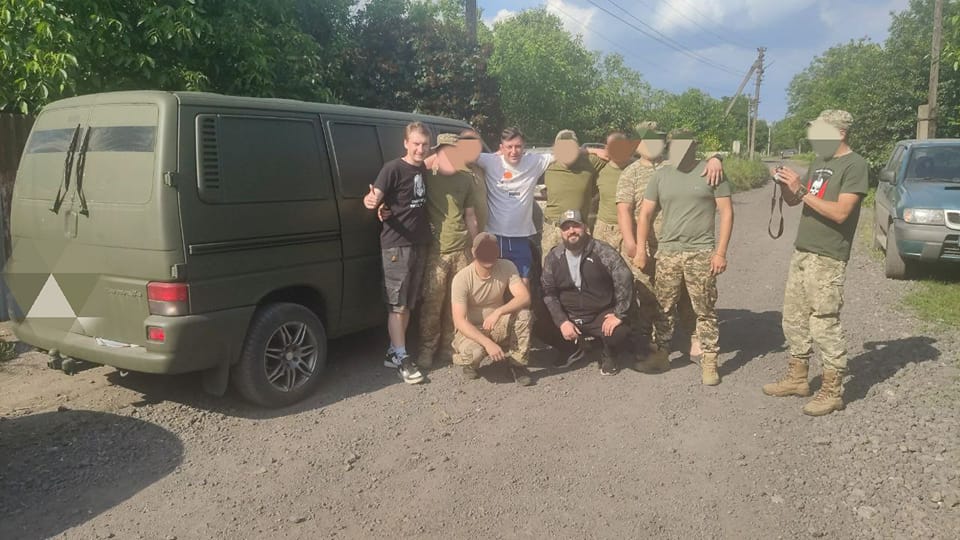 Бампер і Сус