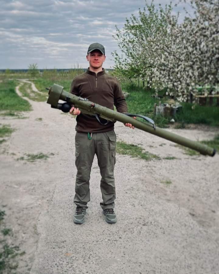 боєць "покемон", пзрк "ігла"