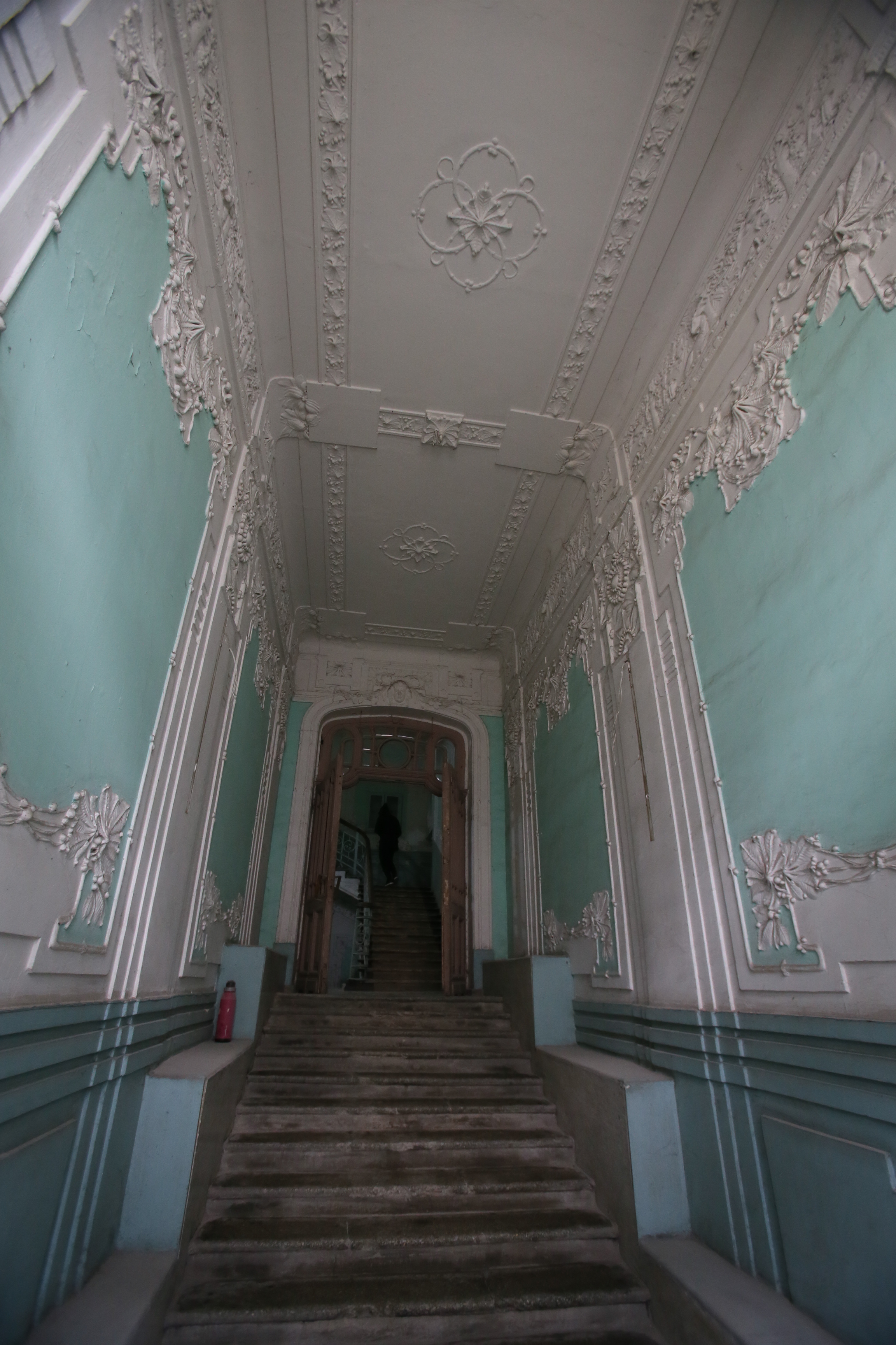 Будинок зі зміями