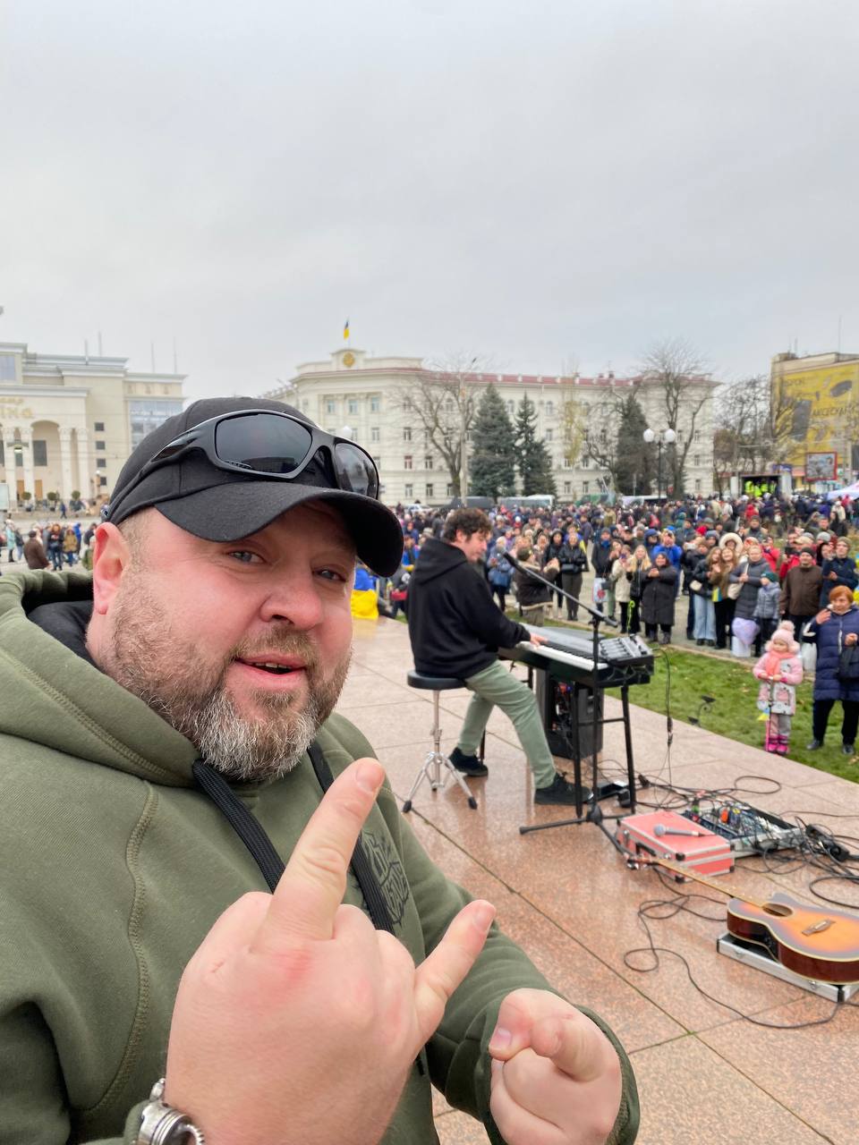 Скільки концертів гумористи студії “Квартал-95” провели для військових