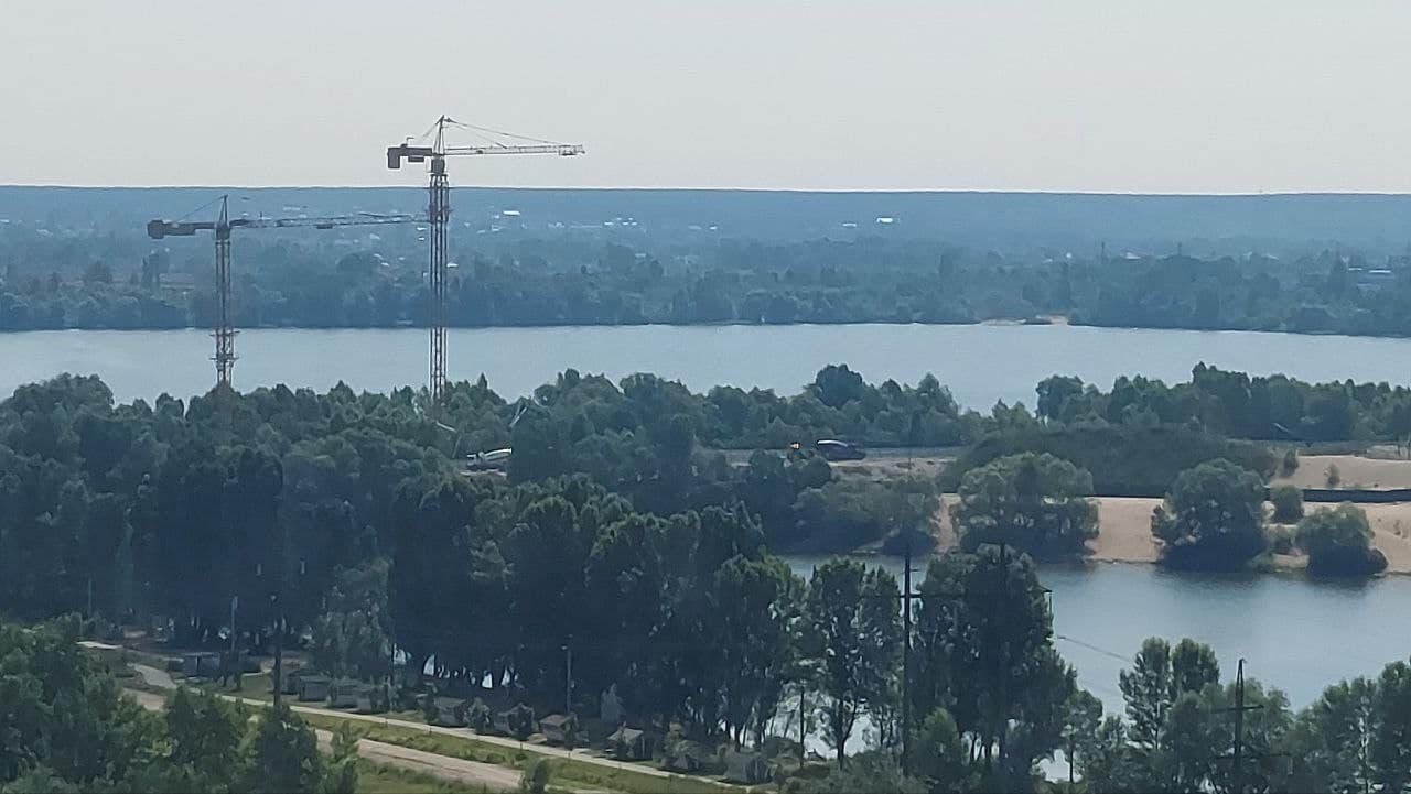 Забудова озер на Осокорках: на незаконне будівництво відреагували у Британії