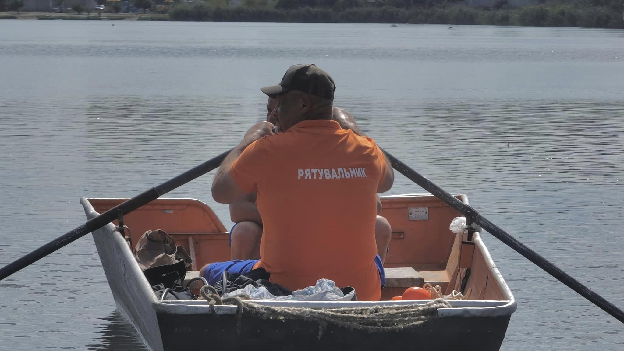 Пляж Райдуга в Києві обладнали аварійно-рятувальним постом
