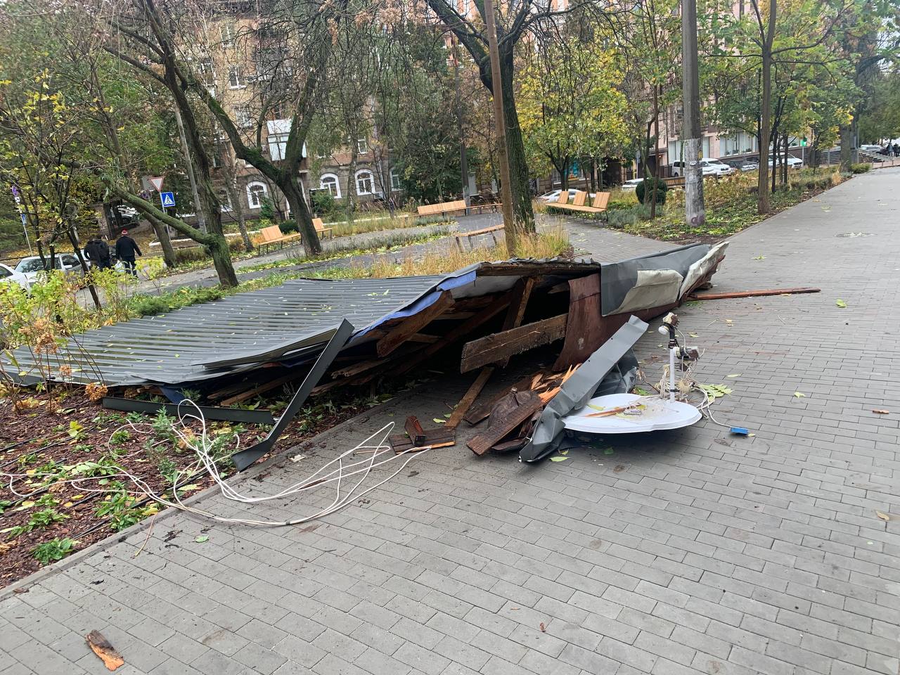 Ураганний вітер наробив лиха в Києві