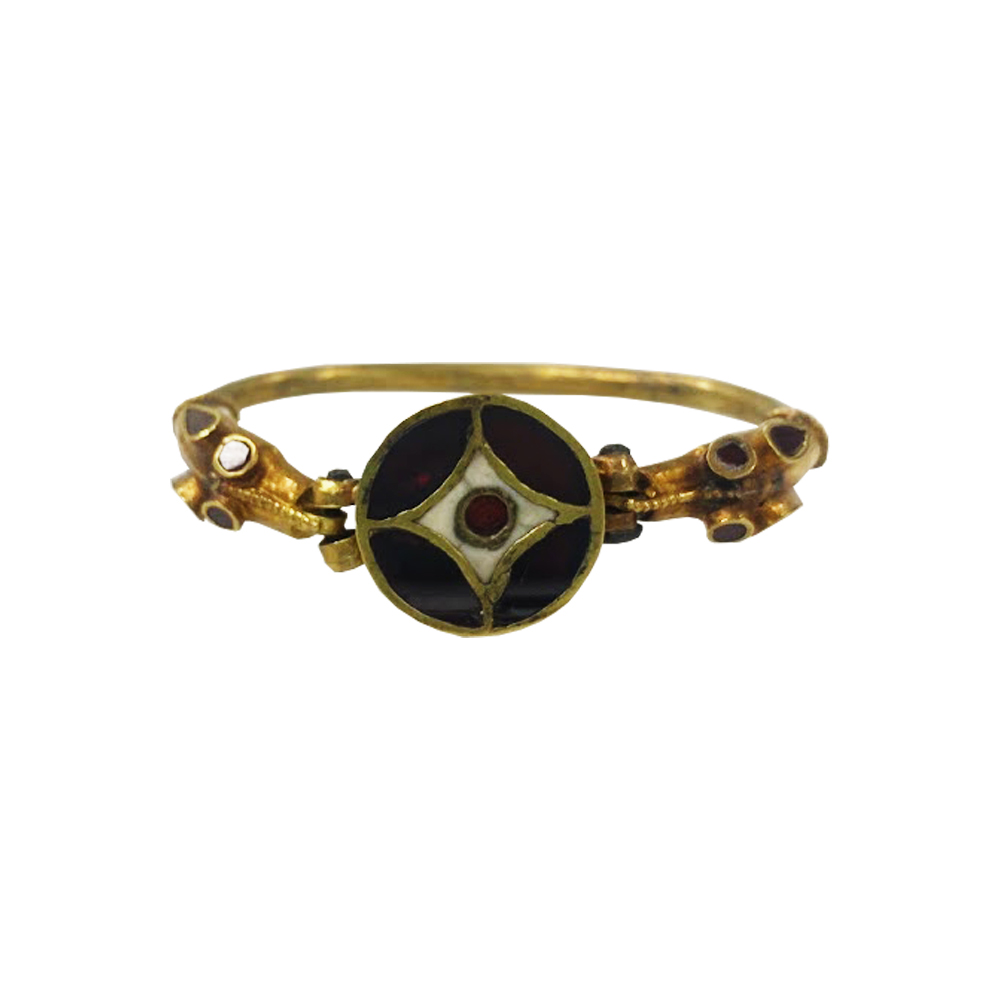 В Україну повернулось 