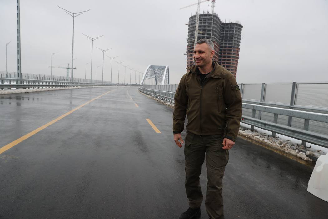 Відкрили рух Подільсько-Воскресенським мостом