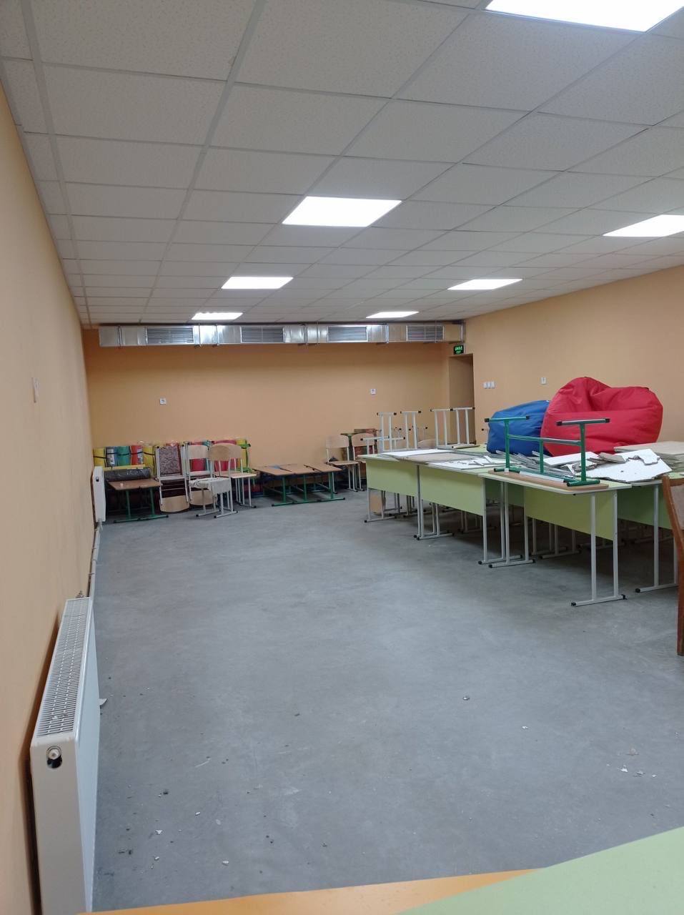 Відновили шкільне укриття, де обвалилась стеля