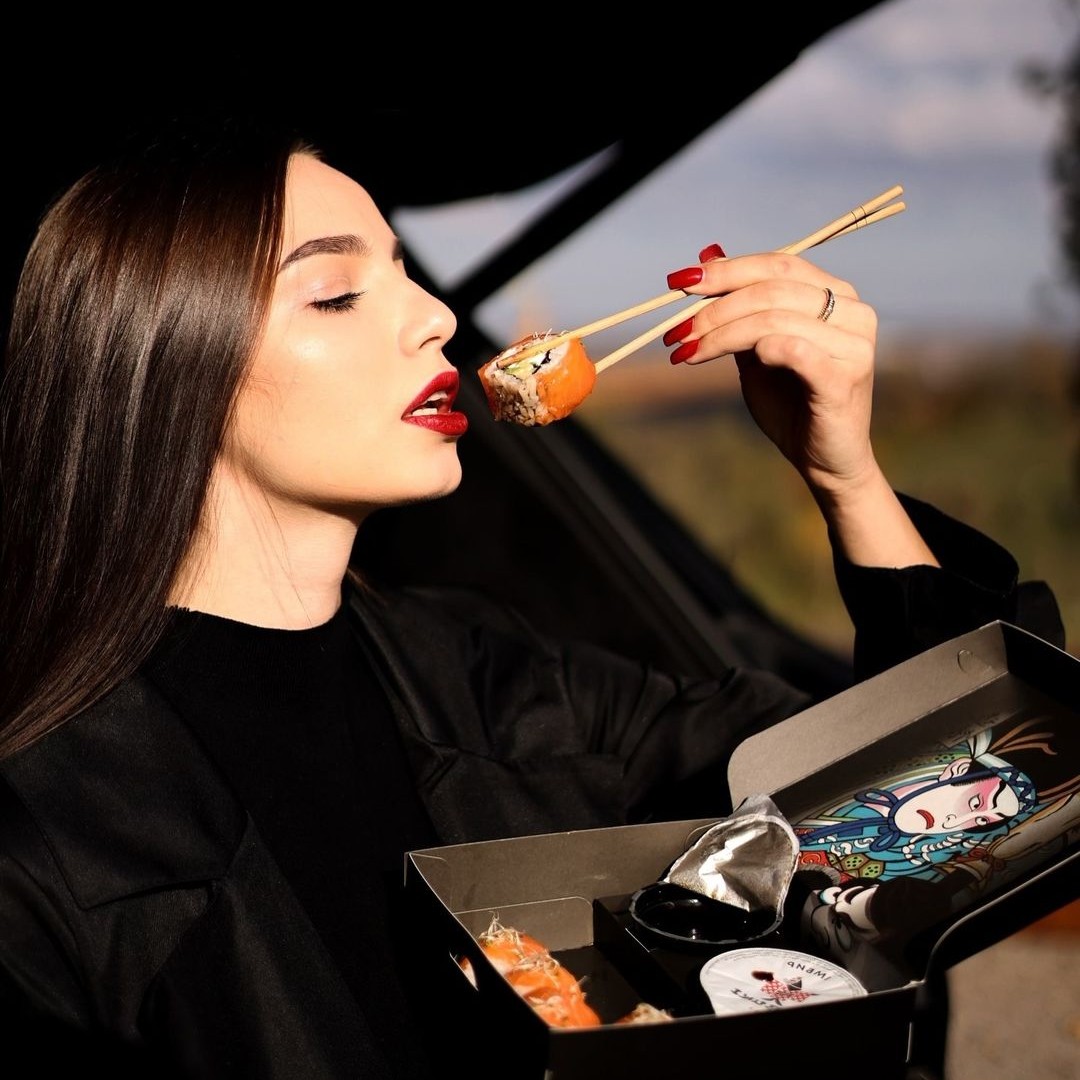 Суші від Kabuki Sushi
