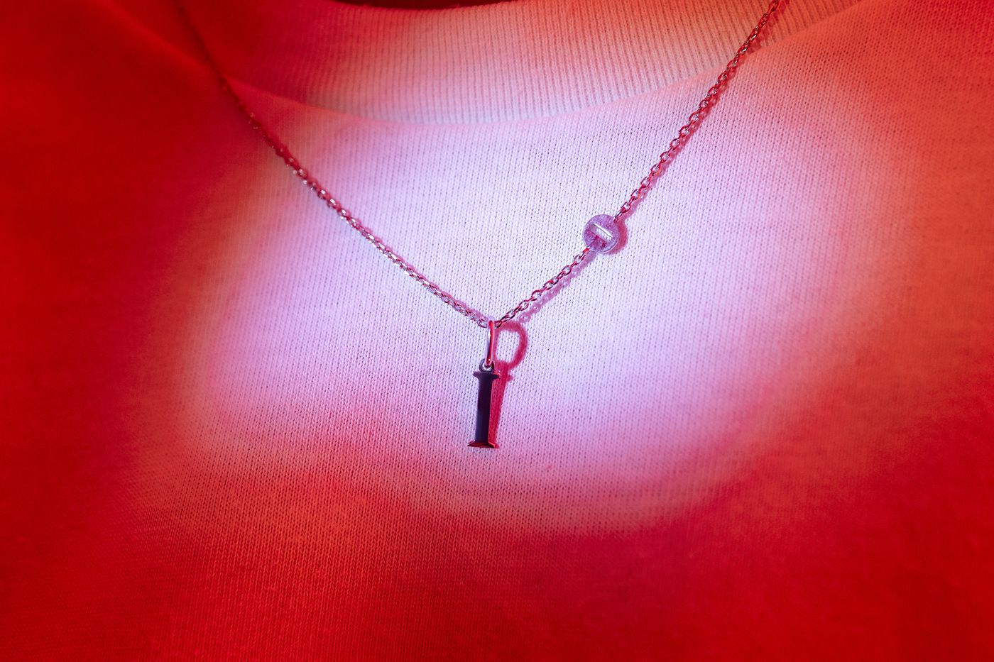 ZARINA та ДонорUA створили колекцію прикрас, які рятуватимуть життя