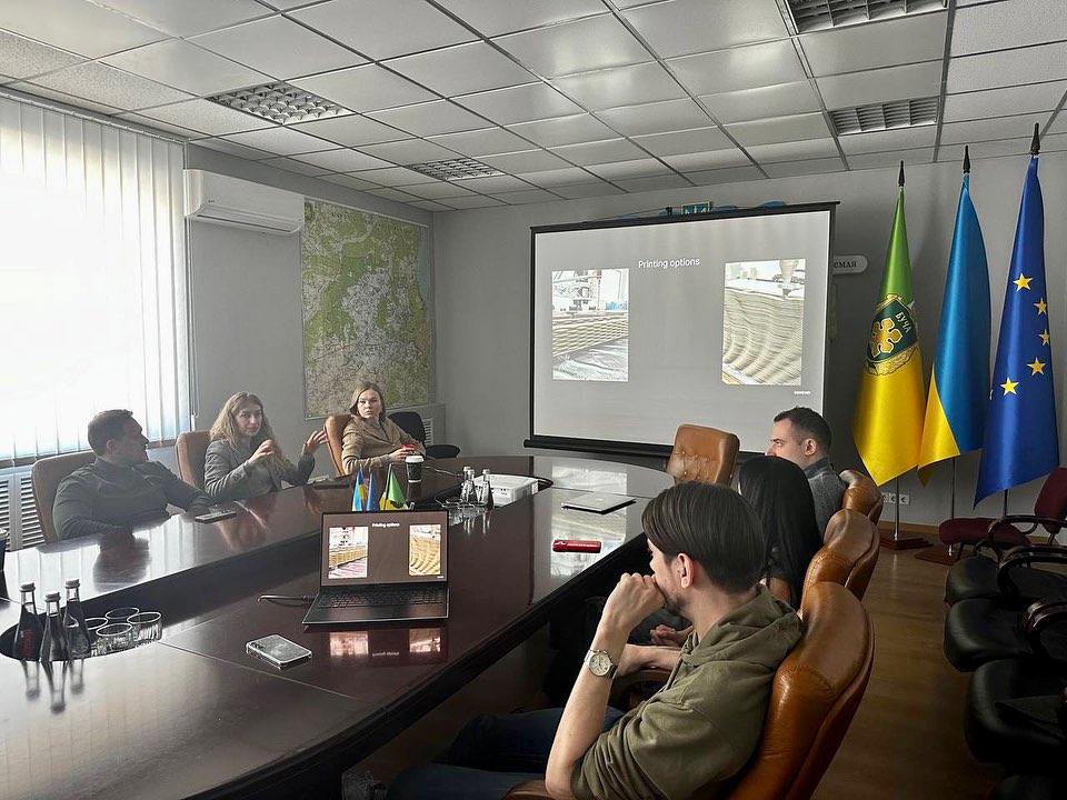 Вокзальну площу у Бучі реконструюють за допомогою 3D-принтера