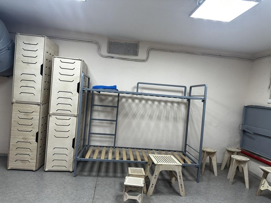 У Києві відкрили укриття з екологічними модульними меблями