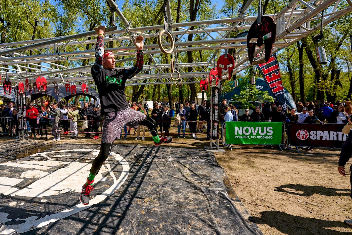 Під час благодійного забігу Spartan Race зібрали понад 3 млн грн