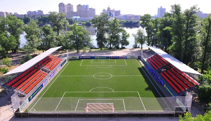 Фото: стадіон