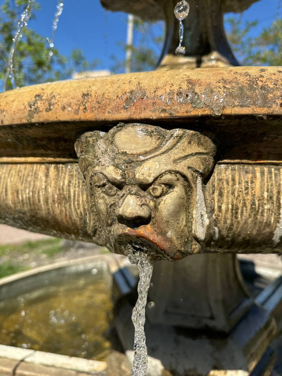 У Києві запустили перші фонтани