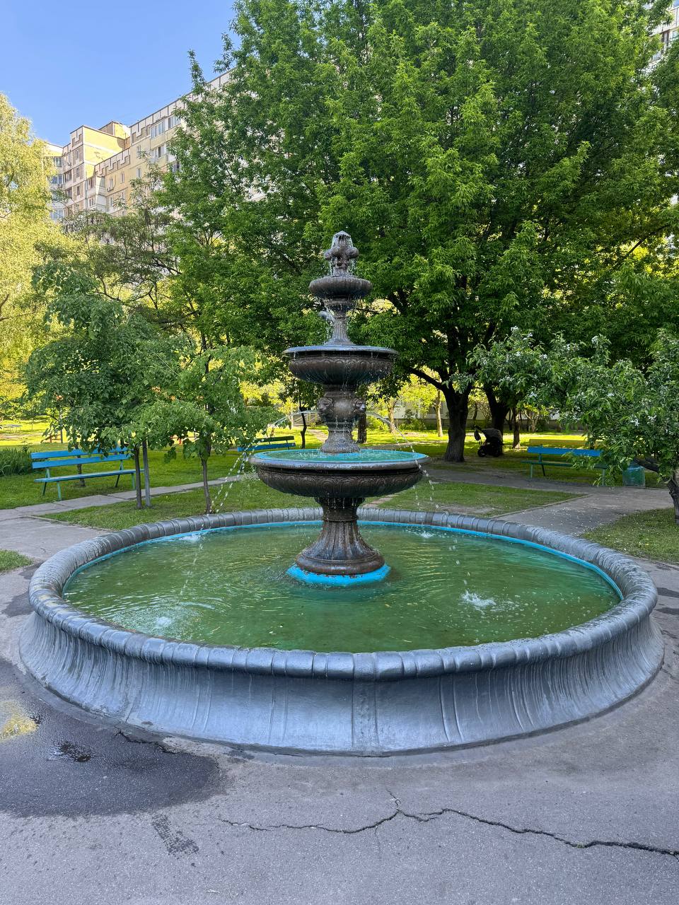 У Києві запустили перші фонтани