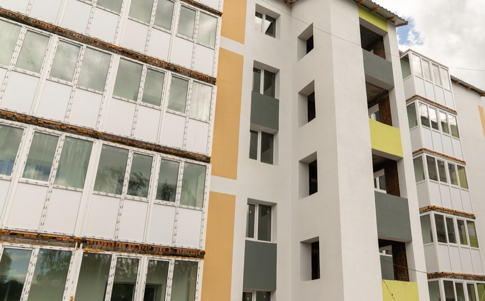 У Макарові відновлюють будинок