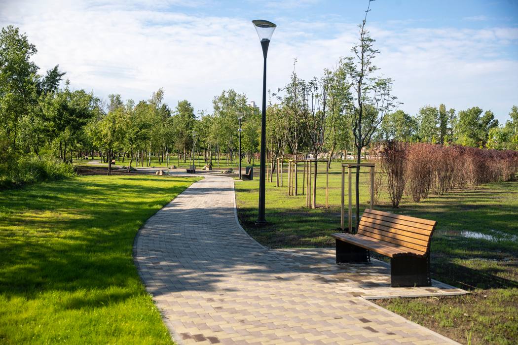 Міст-хвиля на Оболоні