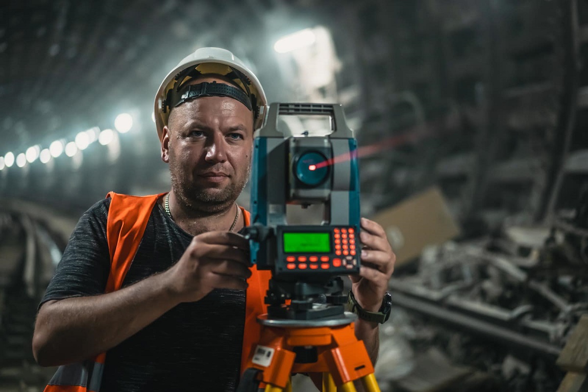 Ремонт тунелю на Деміївській