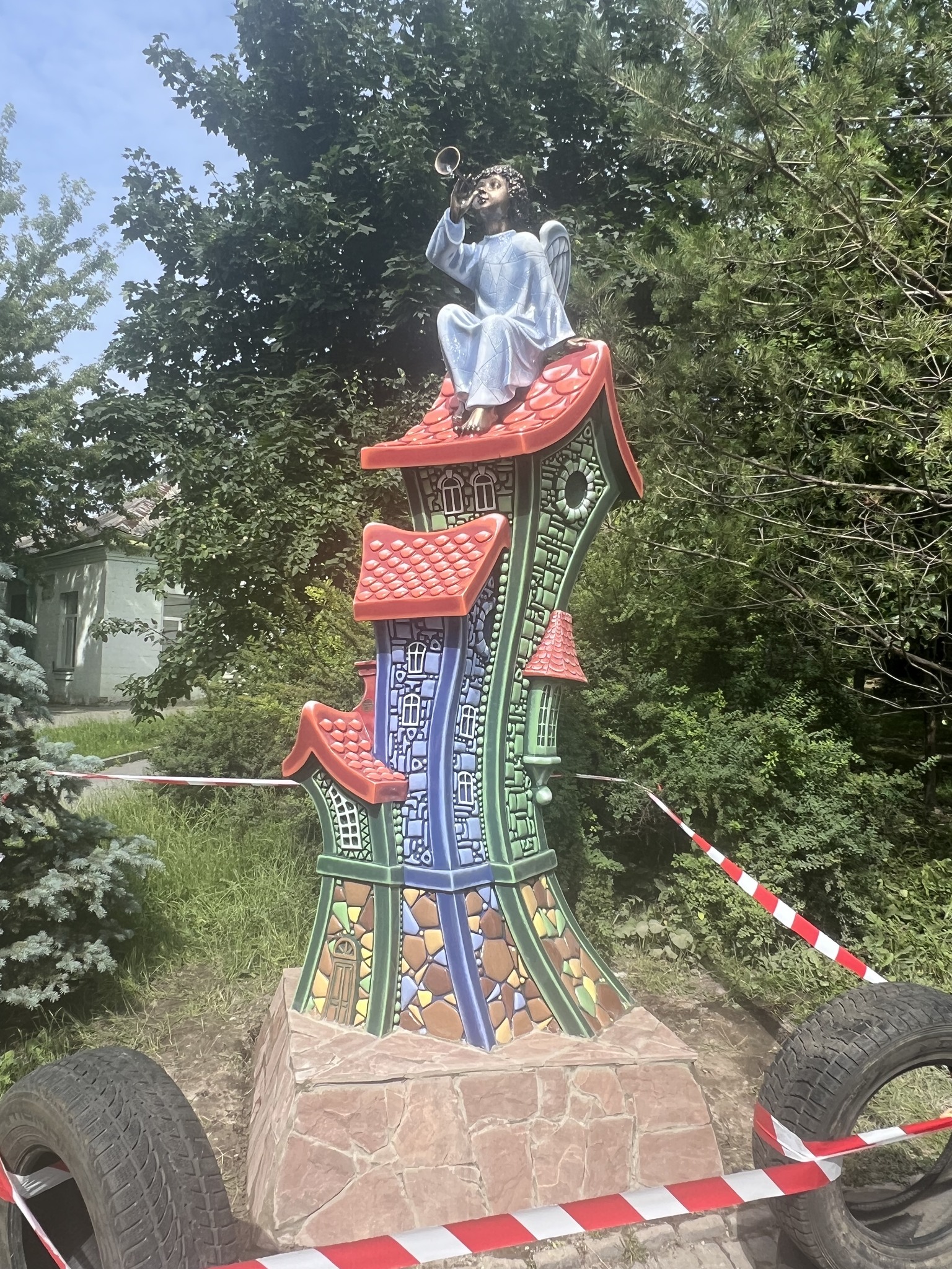 Янгол на Будиночку