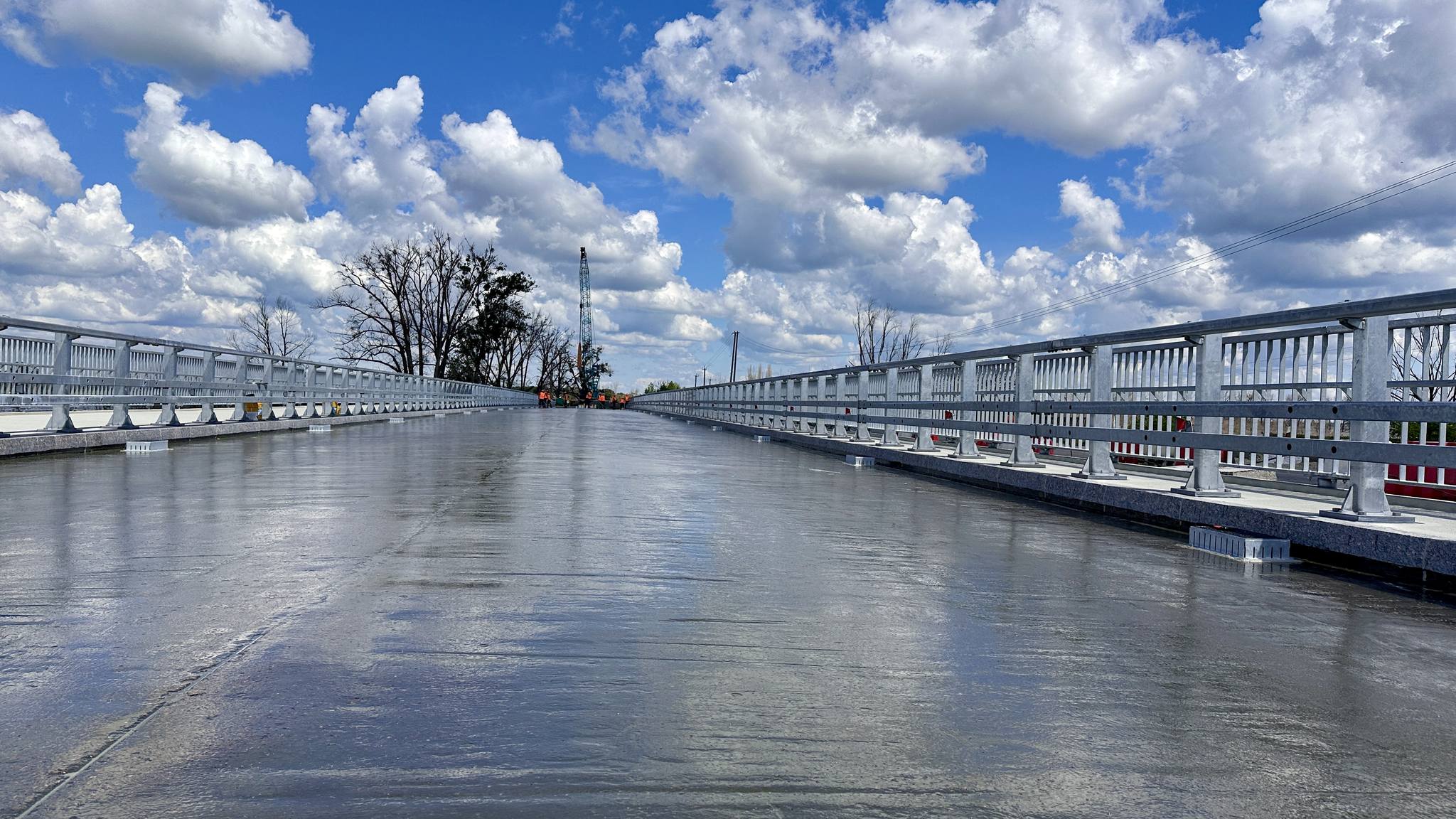 міст через річку Ірпінь