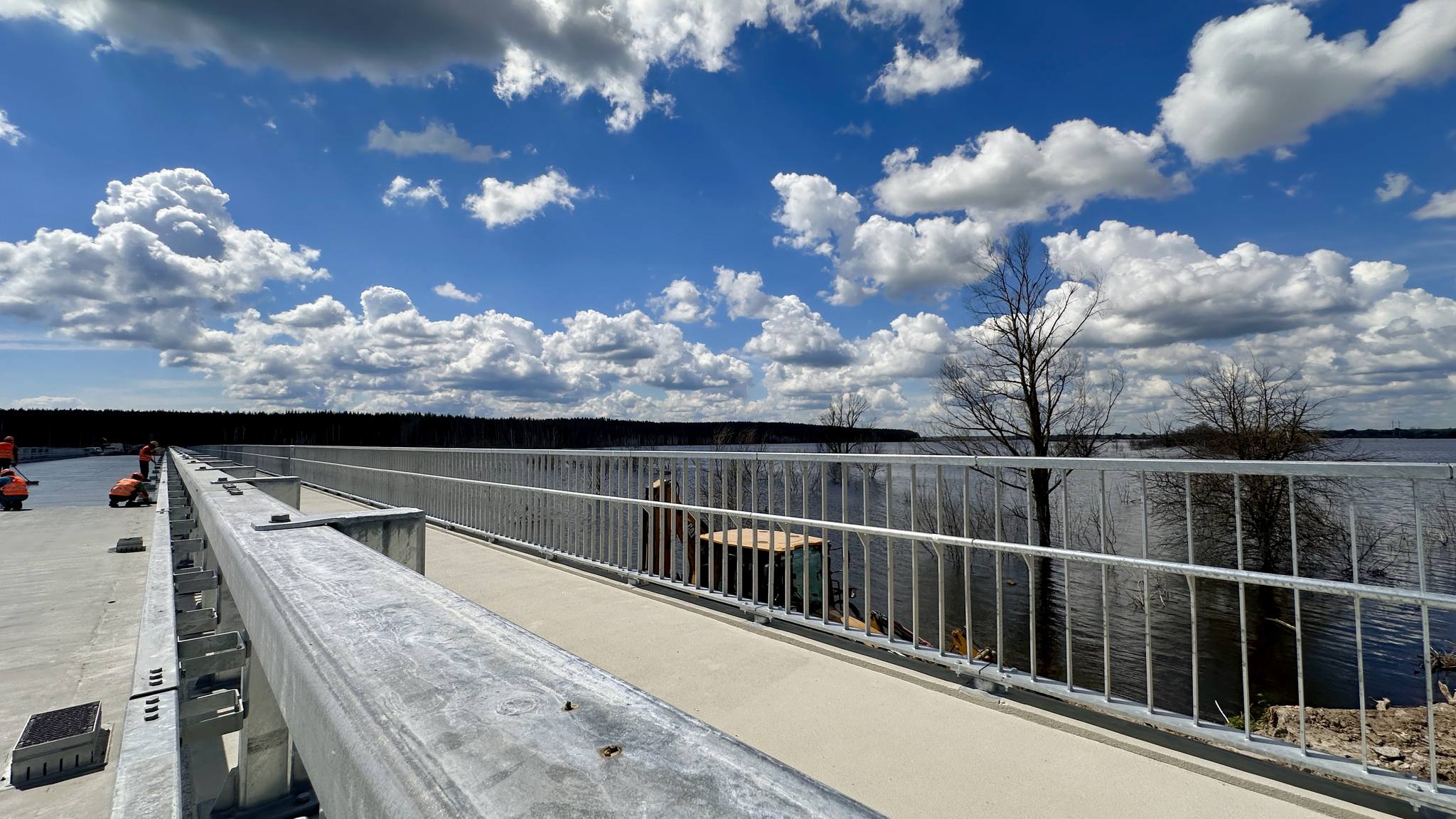 міст через річку Ірпінь