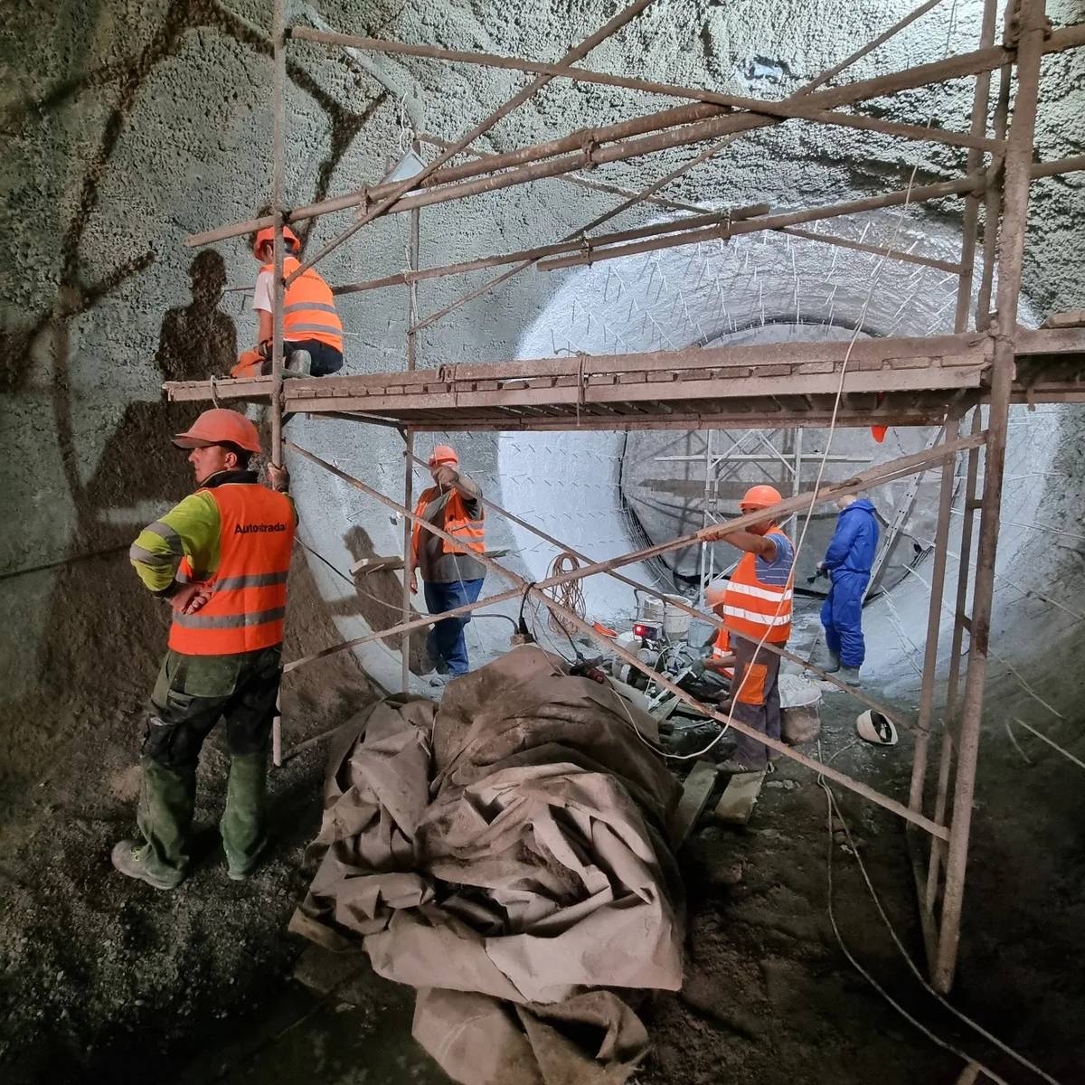 Між Деміївською та Либідською почали будувати новий тунель метро