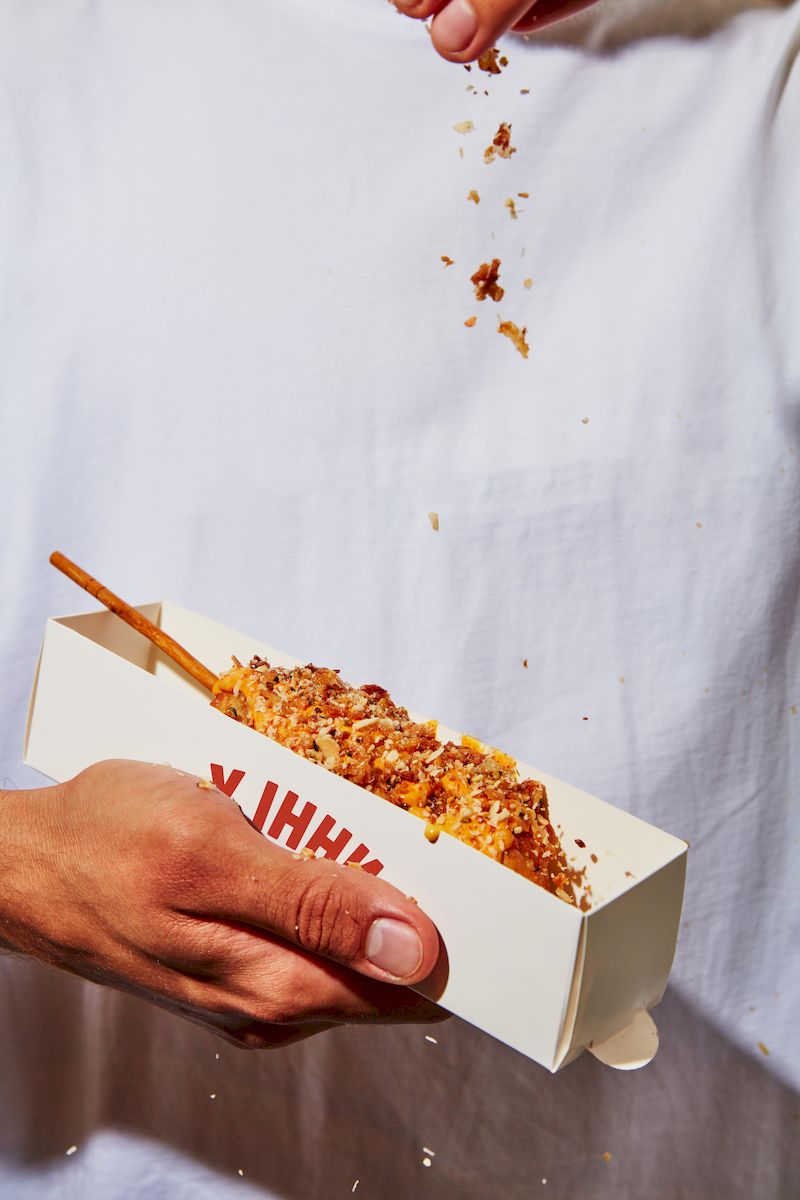 На Хрещатику відкрилось полтавське стріт-кафе від Євгена Клопотенка