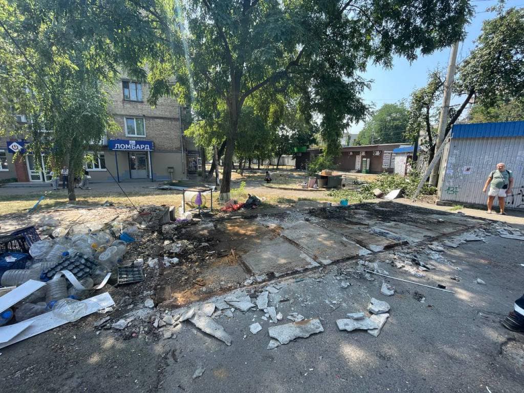 Сміття після МАФів