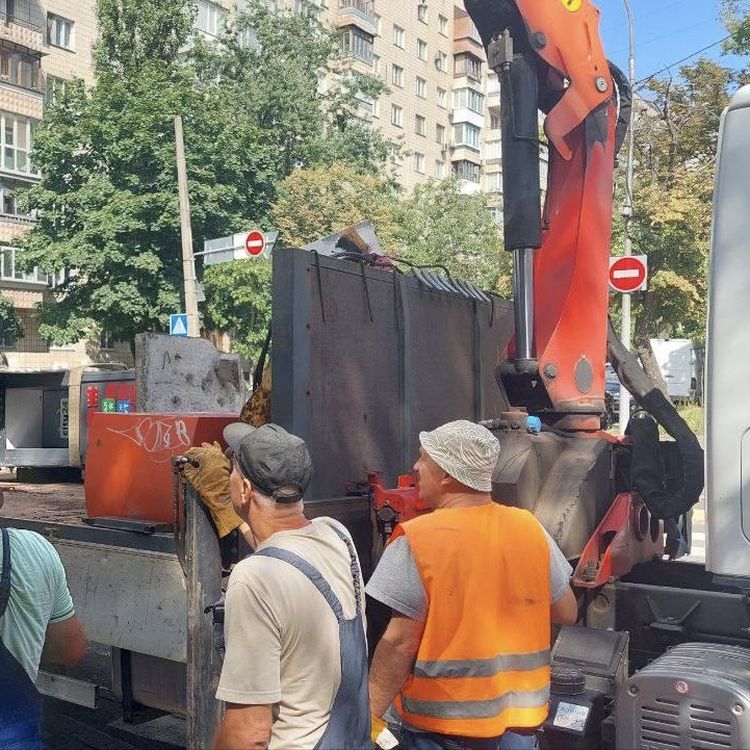 демонтаж терміналів самообслуговування