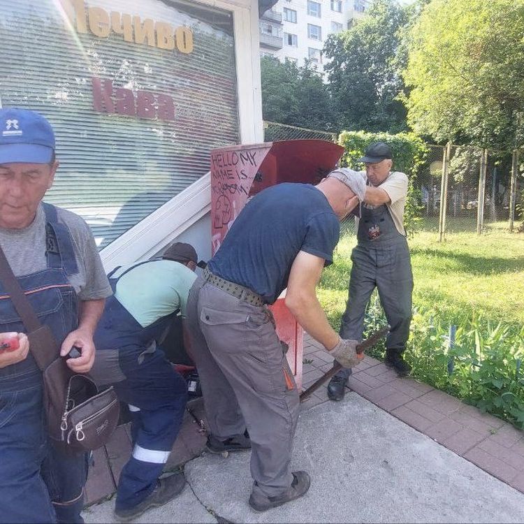 демонтаж терміналів самообслуговування