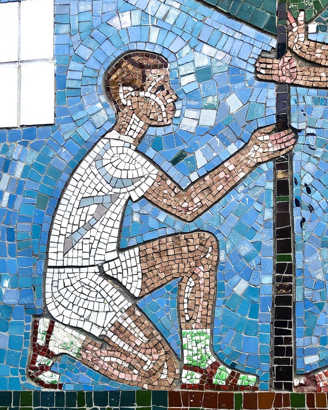 На Солом'янці може зникнути мозаїка на палаці дитячої та юнацької творчості