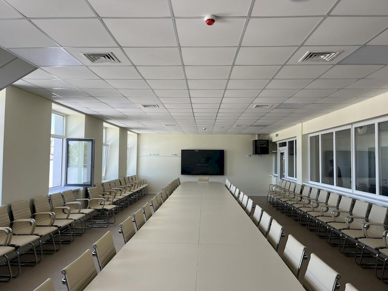 Як виглядає відбудований Литовсько-український ліцей на Київщині