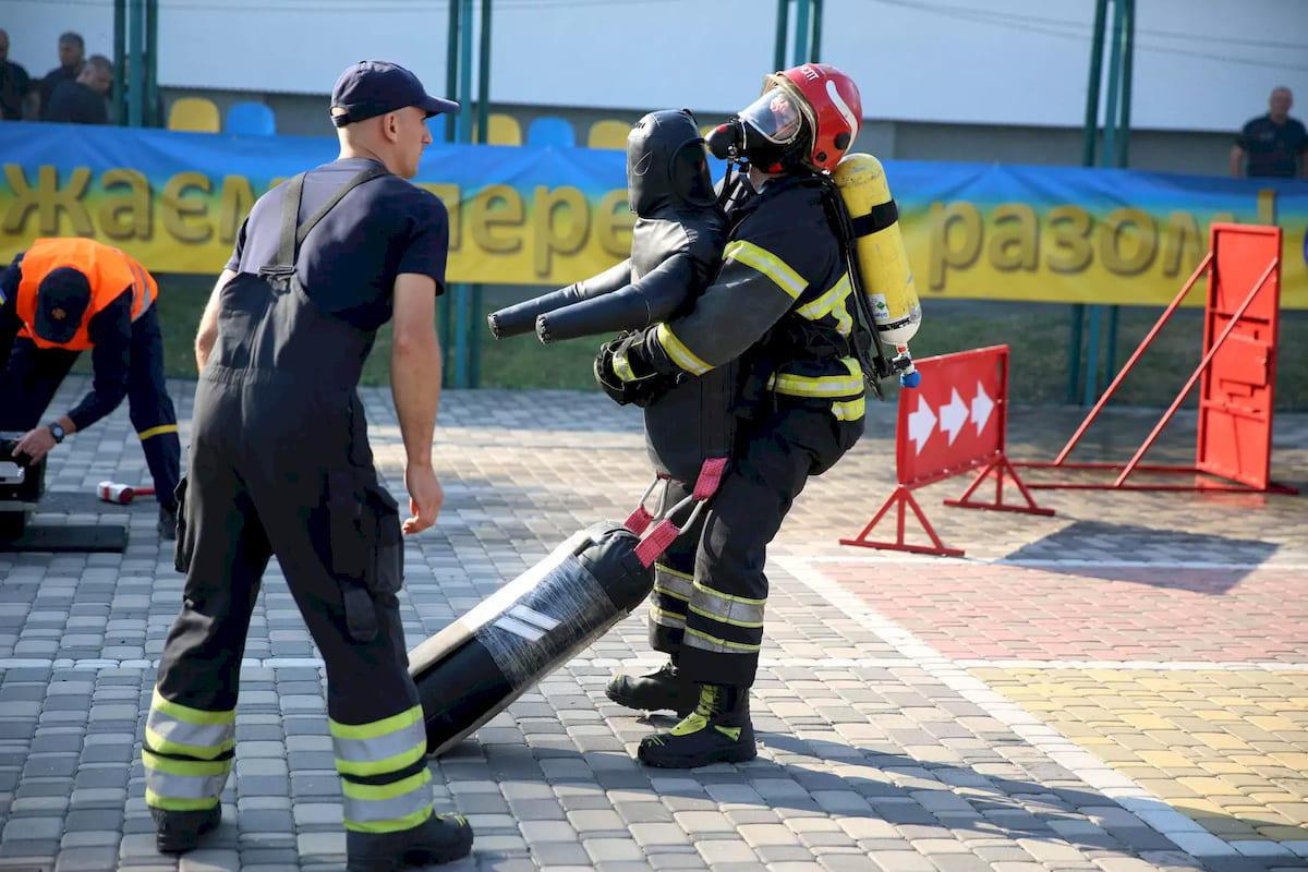 У Києві провели змагання, де визначили найсильнішого рятувальника