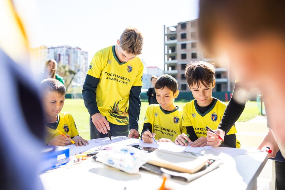 стадіон у Гостомелі