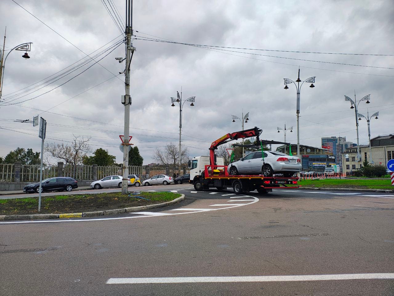 На Вокзальній площі змінили схему руху