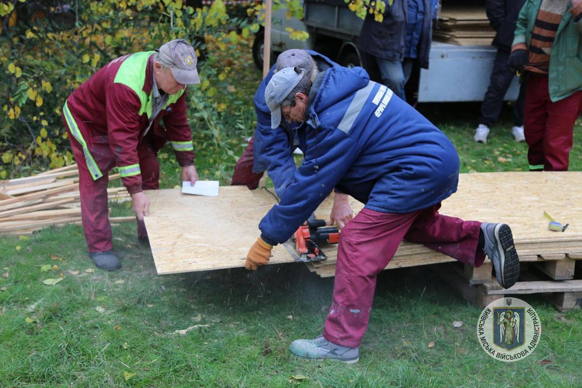 Пошкоджений будинок у Солом'янському районі
